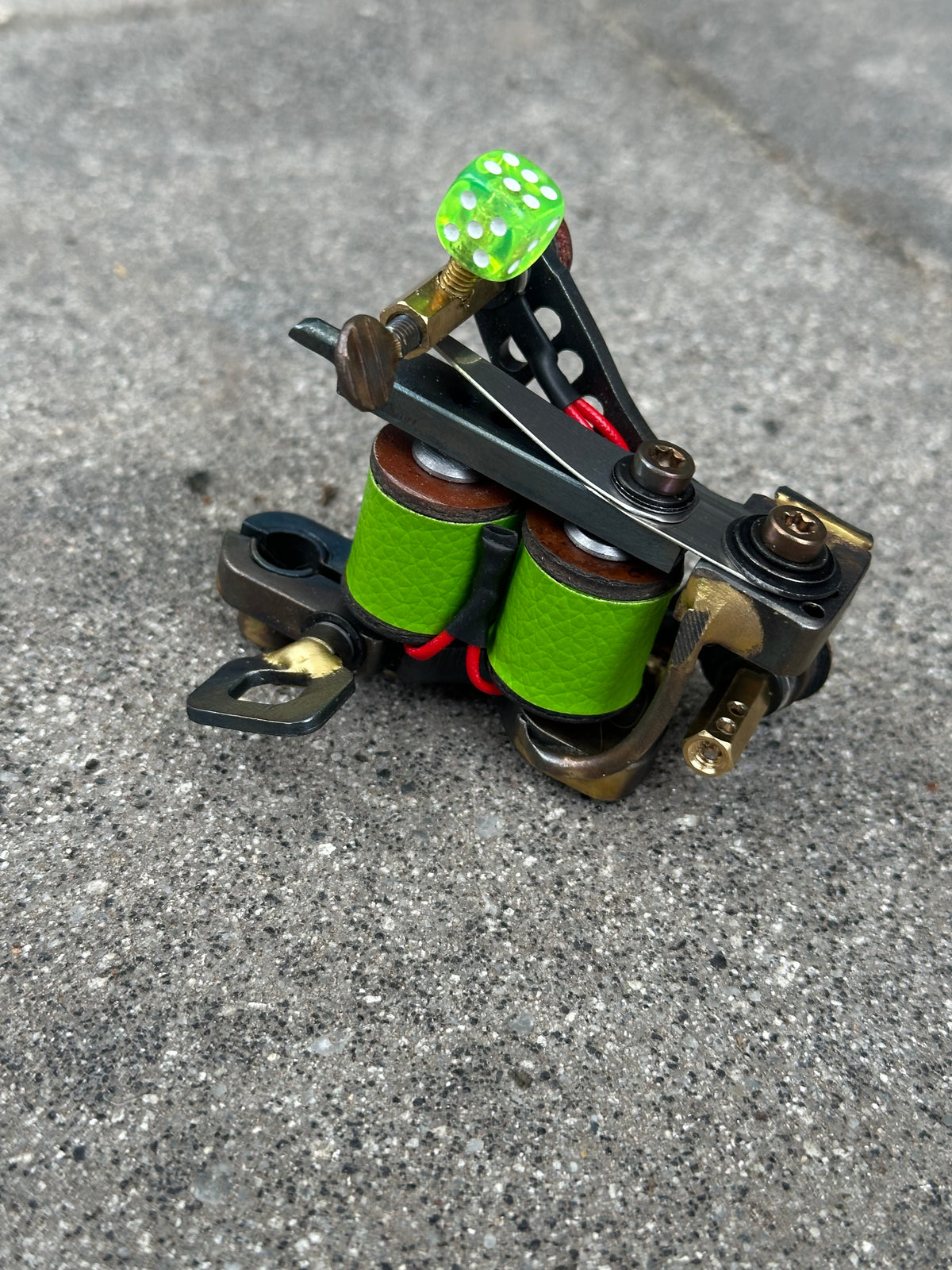Hollow spine trad liner